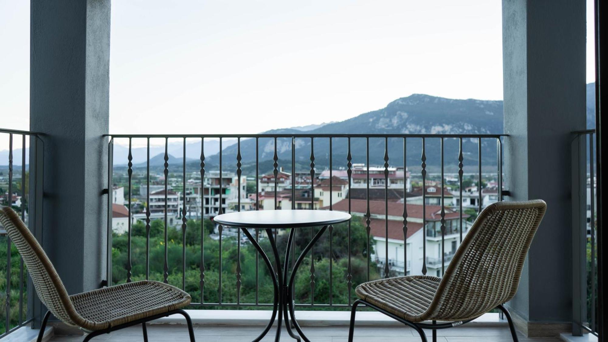 Konaki Of Meteora Boutique Living กาลัมปากา ภายนอก รูปภาพ